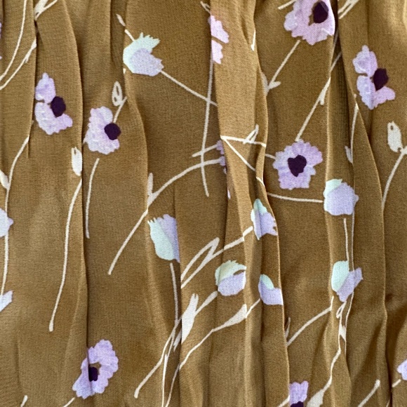 Logo open vest. Olive green and lavender. Size XS. - Picture 4 of 14